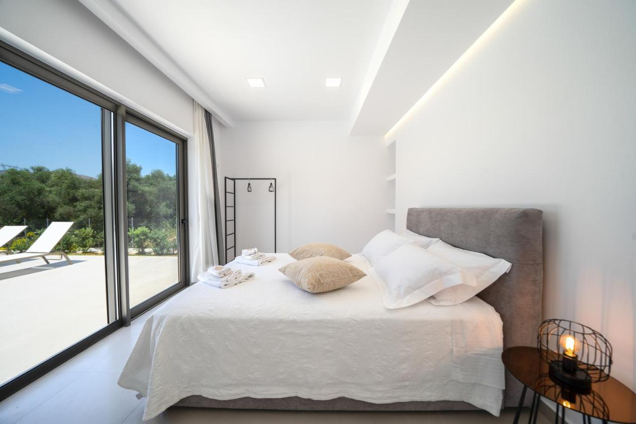 Villa Vivian Heated Private Swimming Pool & Jacuzzi Georgioupoli Ngoại thất bức ảnh